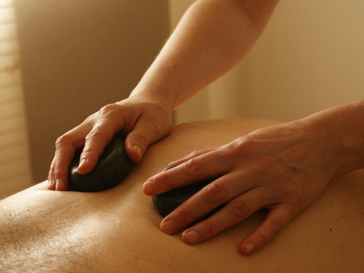 Massage relaxant du dos